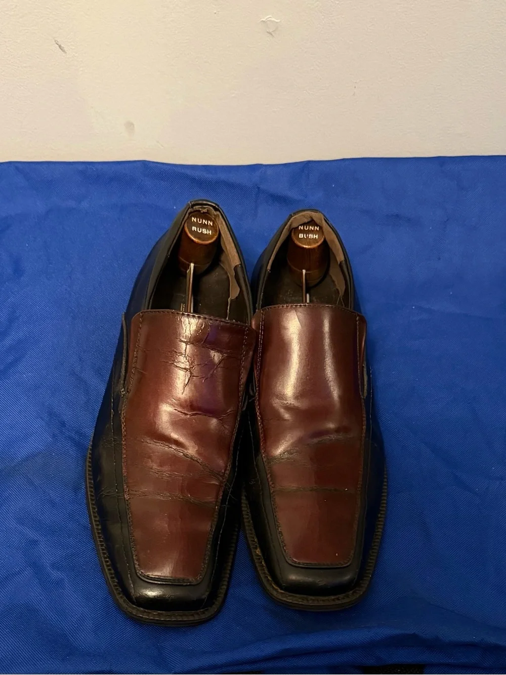 Vintage Black and burgundy genuine leather Slip-On Loafers